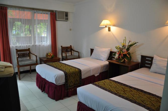 Hotel Tanjung Emas Surabaya Esterno foto